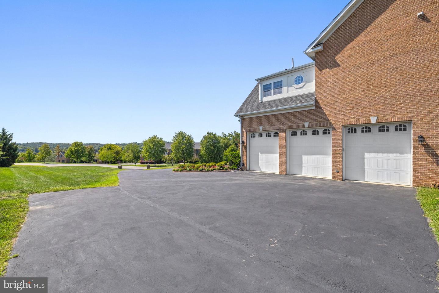 40752 CANONGATE DR, LEESBURG, Virginia 20175, 4 Bedrooms Bedrooms, ,4 BathroomsBathrooms,Residential,For sale,40752 CANONGATE DR,VALO2096384 MLS # VALO2096384