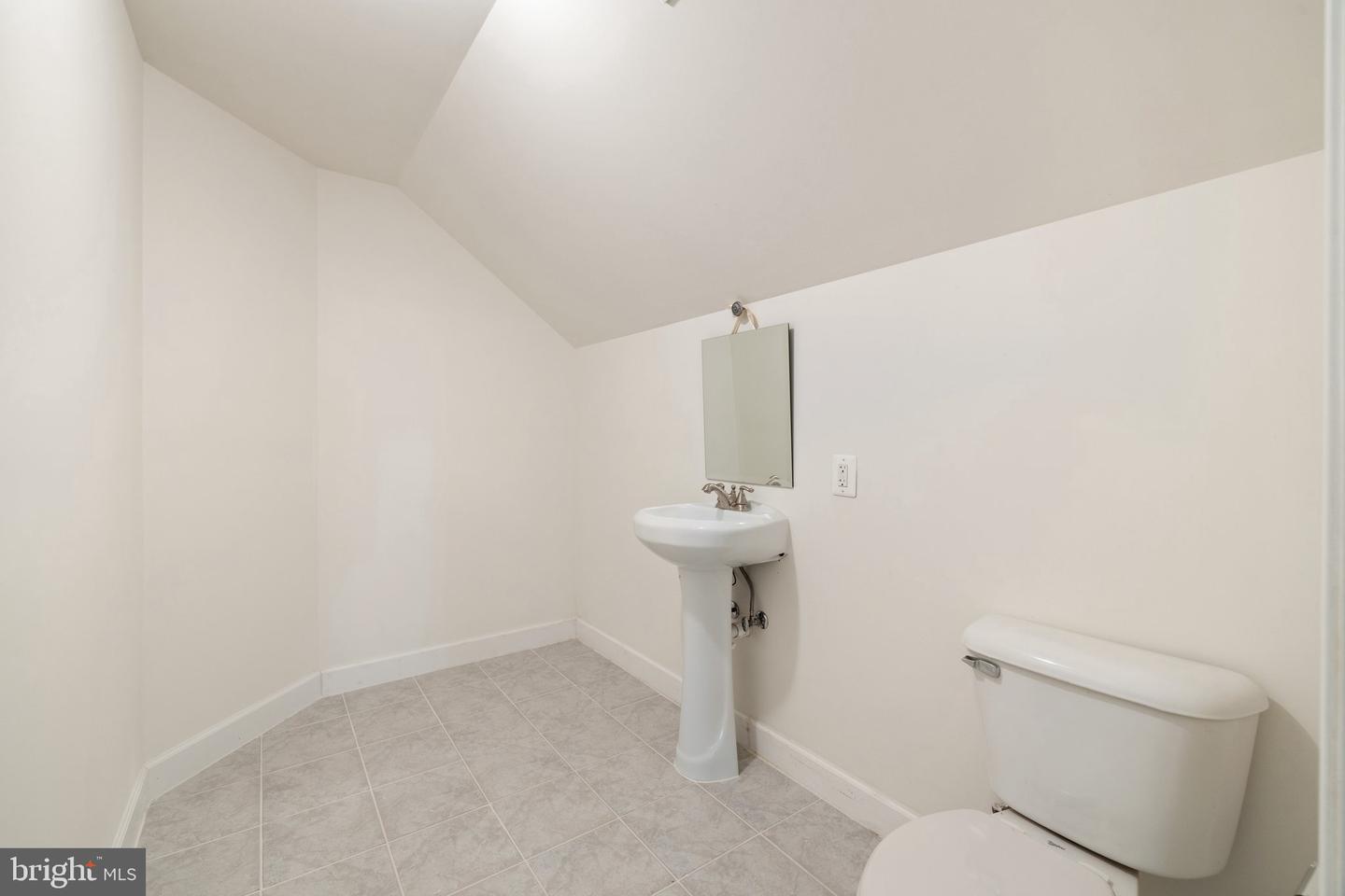 40752 CANONGATE DR, LEESBURG, Virginia 20175, 4 Bedrooms Bedrooms, ,4 BathroomsBathrooms,Residential,For sale,40752 CANONGATE DR,VALO2096384 MLS # VALO2096384