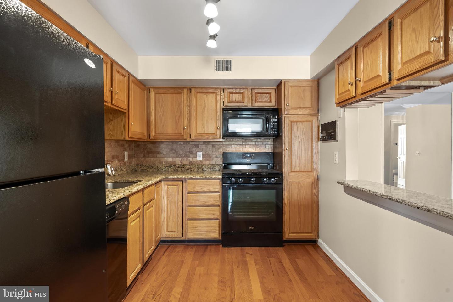 11021 FOLKSIE CT, MANASSAS, Virginia 20109, 2 Bedrooms Bedrooms, ,2 BathroomsBathrooms,Residential,For sale,11021 FOLKSIE CT,VAPW2094634 MLS # VAPW2094634