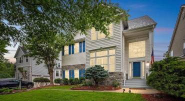 25423 PLANTING FIELD DR, CHANTILLY, Virginia 20152, 5 Bedrooms Bedrooms, ,3 BathroomsBathrooms,Residential,For sale,25423 PLANTING FIELD DR,VALO2096410 MLS # VALO2096410