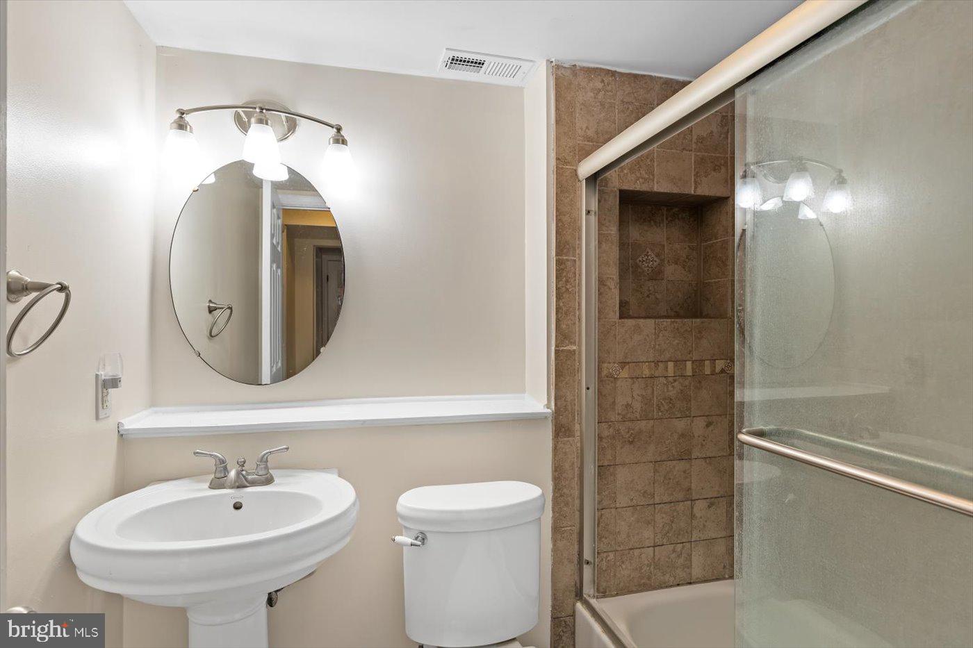 12707 PICKETT CT, SPOTSYLVANIA, Virginia 22551, 3 Bedrooms Bedrooms, ,2 BathroomsBathrooms,Residential,For sale,12707 PICKETT CT,VASP2033132 MLS # VASP2033132