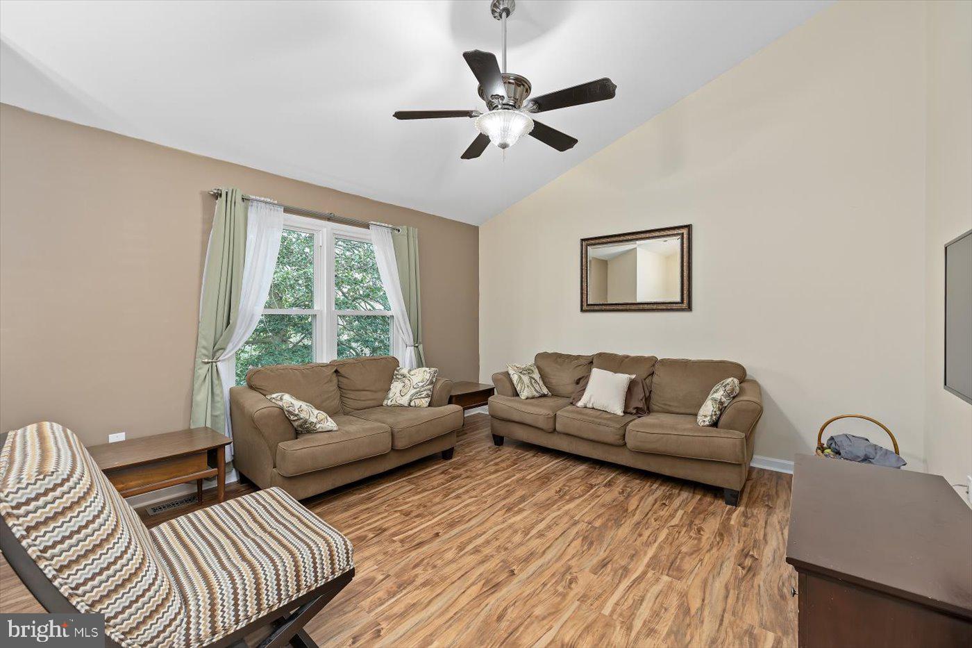 12707 PICKETT CT, SPOTSYLVANIA, Virginia 22551, 3 Bedrooms Bedrooms, ,2 BathroomsBathrooms,Residential,For sale,12707 PICKETT CT,VASP2033132 MLS # VASP2033132