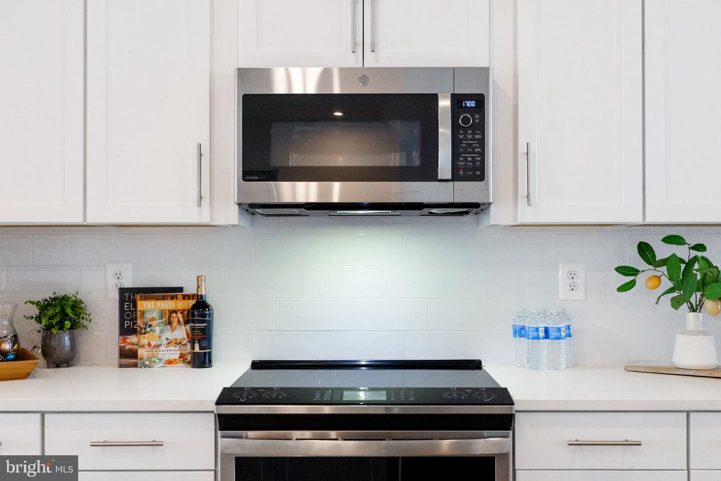 44505 WOLFHOUND SQ, ASHBURN, Virginia 20147, 3 Bedrooms Bedrooms, ,2 BathroomsBathrooms,Residential,For sale,44505 WOLFHOUND SQ,VALO2096470 MLS # VALO2096470