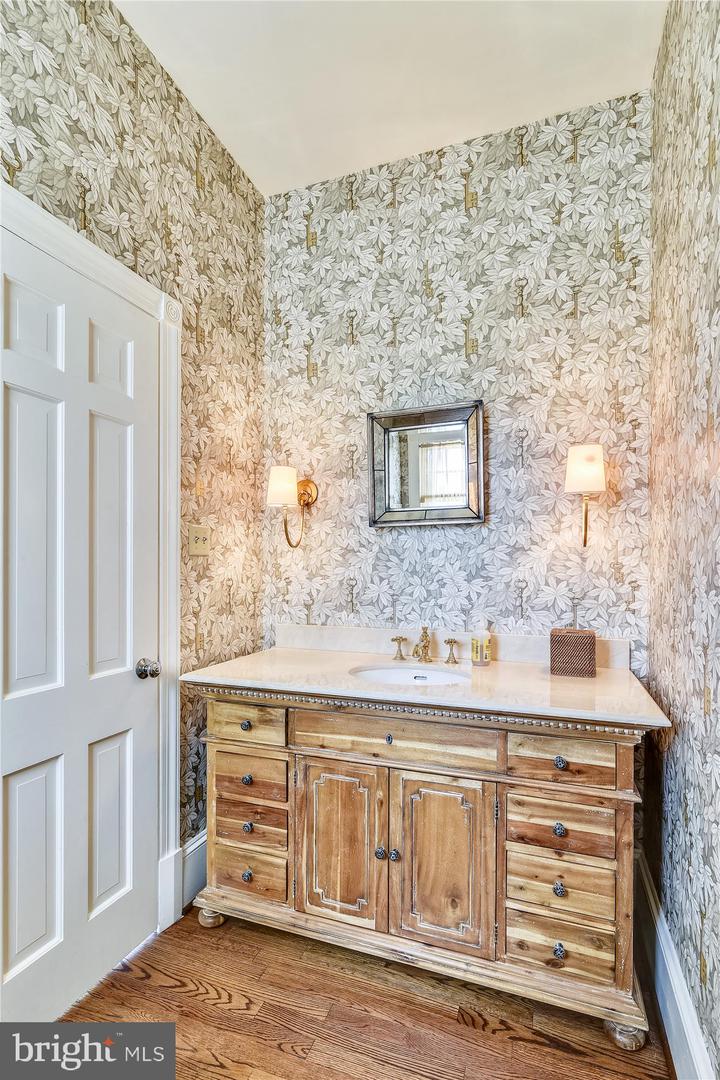 6437 BLANTYRE, WARRENTON, Virginia 20187, 5 Bedrooms Bedrooms, ,4 BathroomsBathrooms,Residential,For sale,6437 BLANTYRE,VAFQ2016634 MLS # VAFQ2016634