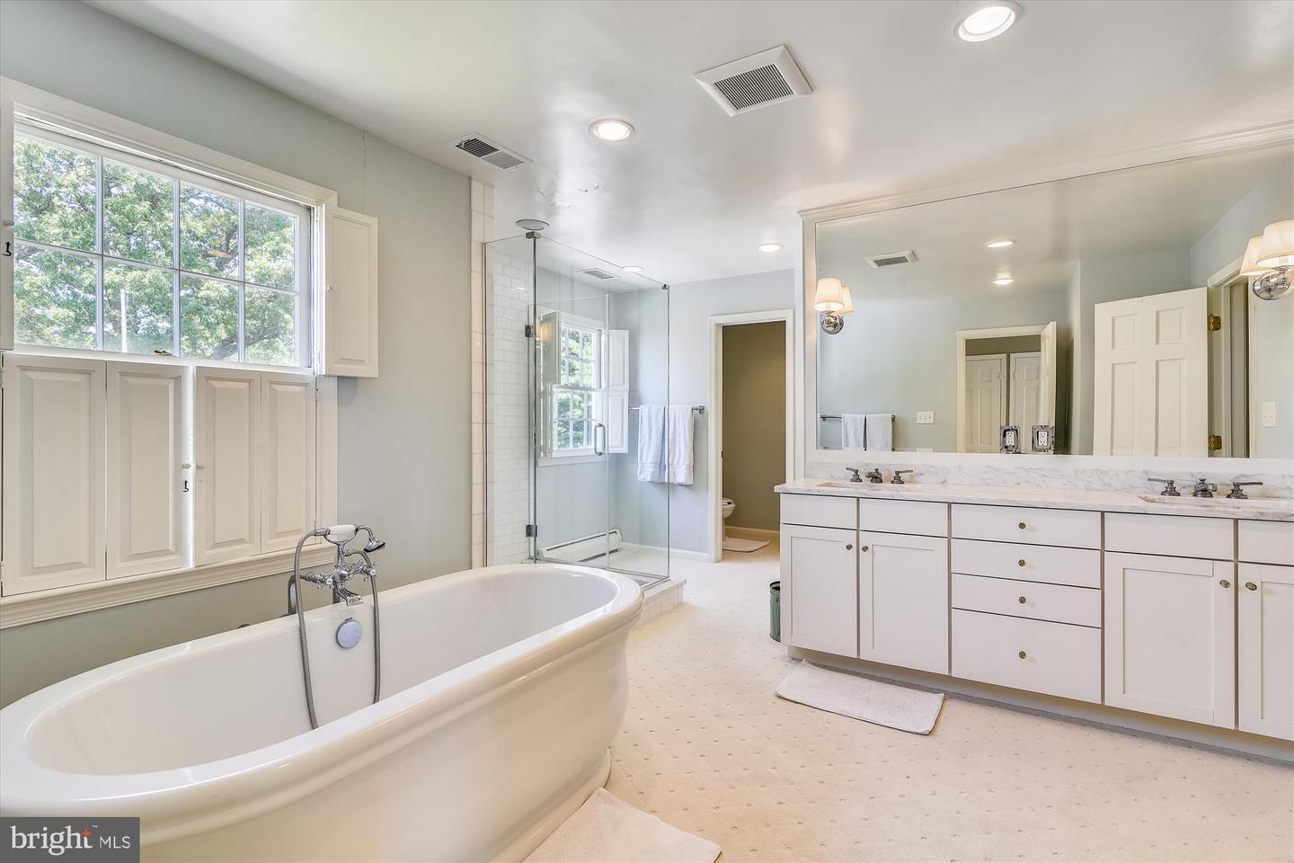 6437 BLANTYRE, WARRENTON, Virginia 20187, 5 Bedrooms Bedrooms, ,4 BathroomsBathrooms,Residential,For sale,6437 BLANTYRE,VAFQ2016634 MLS # VAFQ2016634