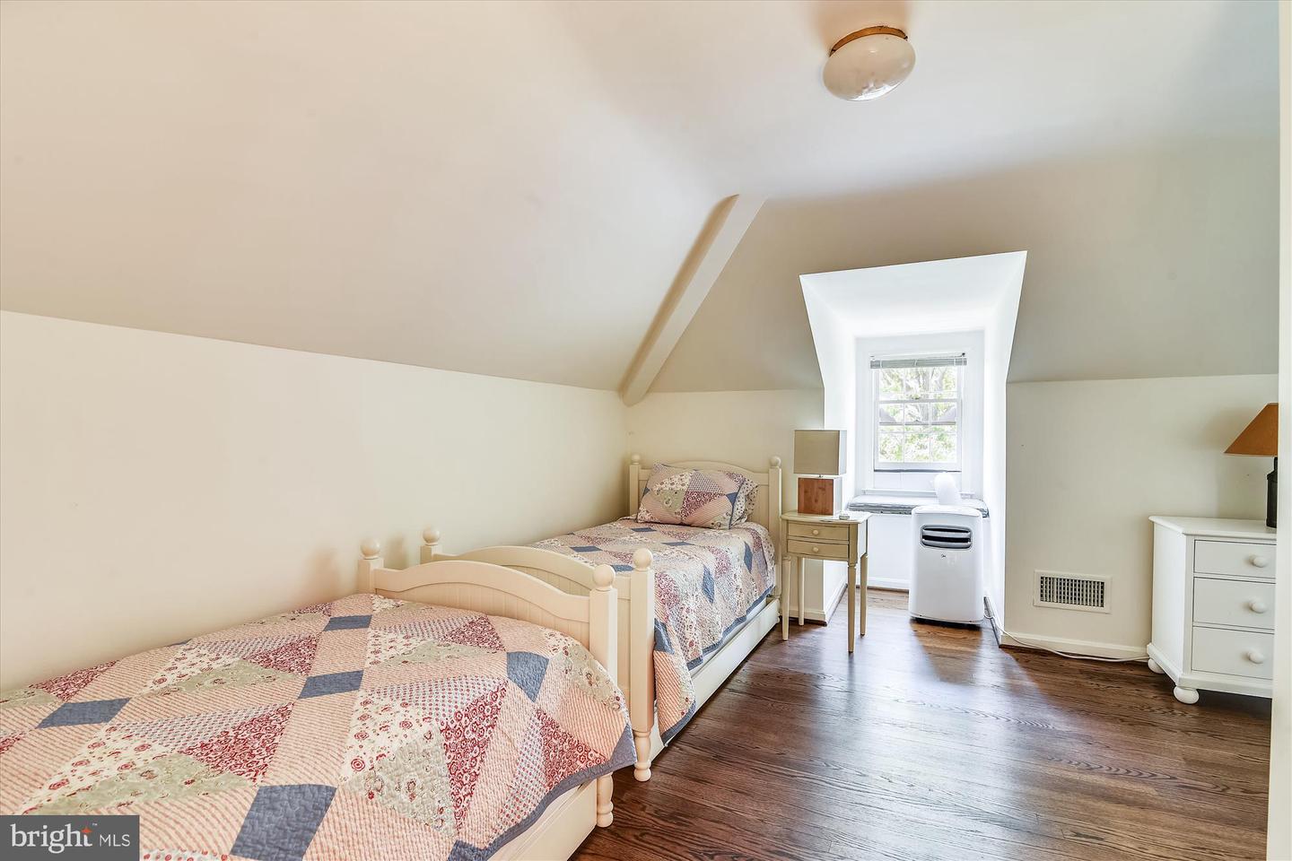 6437 BLANTYRE, WARRENTON, Virginia 20187, 5 Bedrooms Bedrooms, ,4 BathroomsBathrooms,Residential,For sale,6437 BLANTYRE,VAFQ2016634 MLS # VAFQ2016634