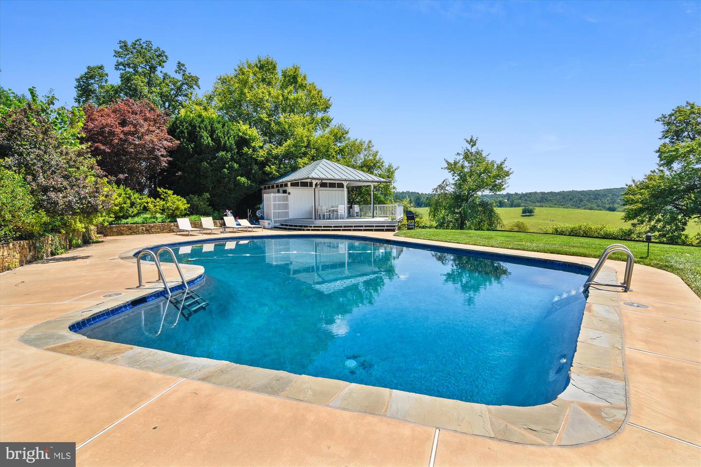 6437 BLANTYRE, WARRENTON, Virginia 20187, 5 Bedrooms Bedrooms, ,4 BathroomsBathrooms,Residential,For sale,6437 BLANTYRE,VAFQ2016634 MLS # VAFQ2016634