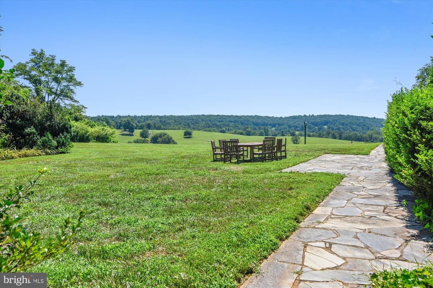 6437 BLANTYRE, WARRENTON, Virginia 20187, 5 Bedrooms Bedrooms, ,4 BathroomsBathrooms,Residential,For sale,6437 BLANTYRE,VAFQ2016634 MLS # VAFQ2016634
