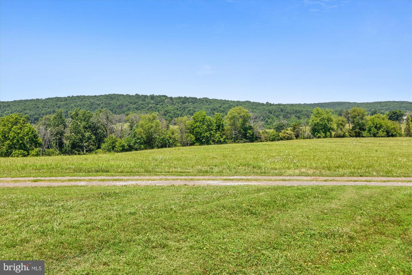6437 BLANTYRE, WARRENTON, Virginia 20187, 5 Bedrooms Bedrooms, ,4 BathroomsBathrooms,Residential,For sale,6437 BLANTYRE,VAFQ2016634 MLS # VAFQ2016634