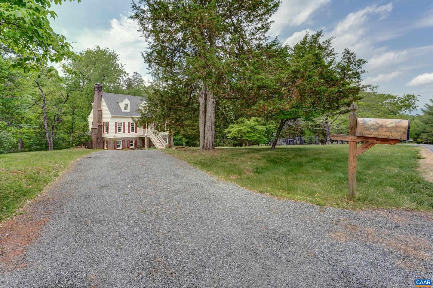 3665 COUNTRY LN, CHARLOTTESVILLE, Virginia 22901, 3 Bedrooms Bedrooms, ,2 BathroomsBathrooms,Residential,For sale,3665 COUNTRY LN,664506 MLS # 664506