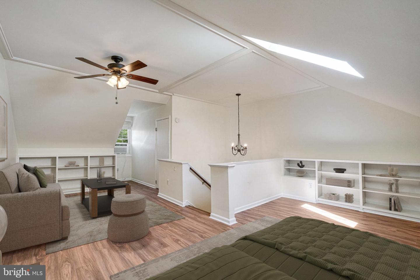 101 ROBERTS LN, ALEXANDRIA, Virginia 22314, 3 Bedrooms Bedrooms, ,2 BathroomsBathrooms,Residential,For sale,101 ROBERTS LN,VAAX2045346 MLS # VAAX2045346