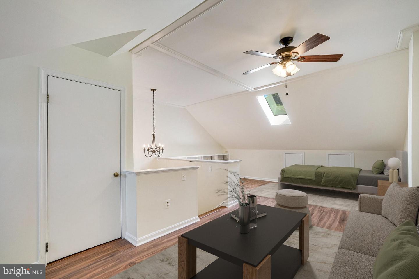 101 ROBERTS LN, ALEXANDRIA, Virginia 22314, 3 Bedrooms Bedrooms, ,2 BathroomsBathrooms,Residential,For sale,101 ROBERTS LN,VAAX2045346 MLS # VAAX2045346