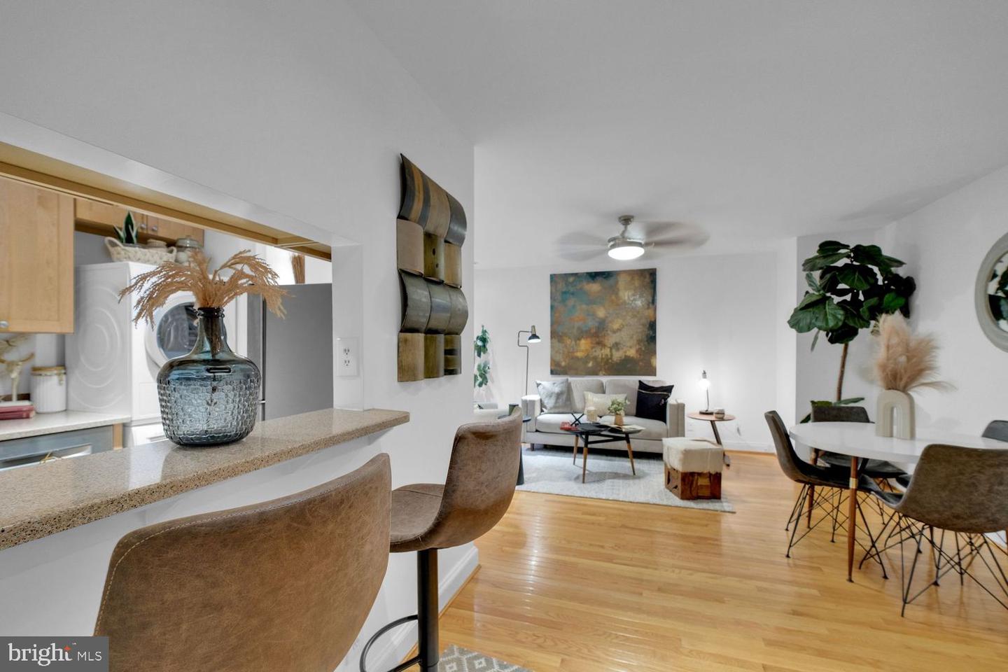 1316 NEW HAMPSHIRE AVE NW #503, WASHINGTON, District Of Columbia 20036, 1 Bedroom Bedrooms, ,1 BathroomBathrooms,Residential,For sale,1316 NEW HAMPSHIRE AVE NW #503,DCDC2200618 MLS # DCDC2200618