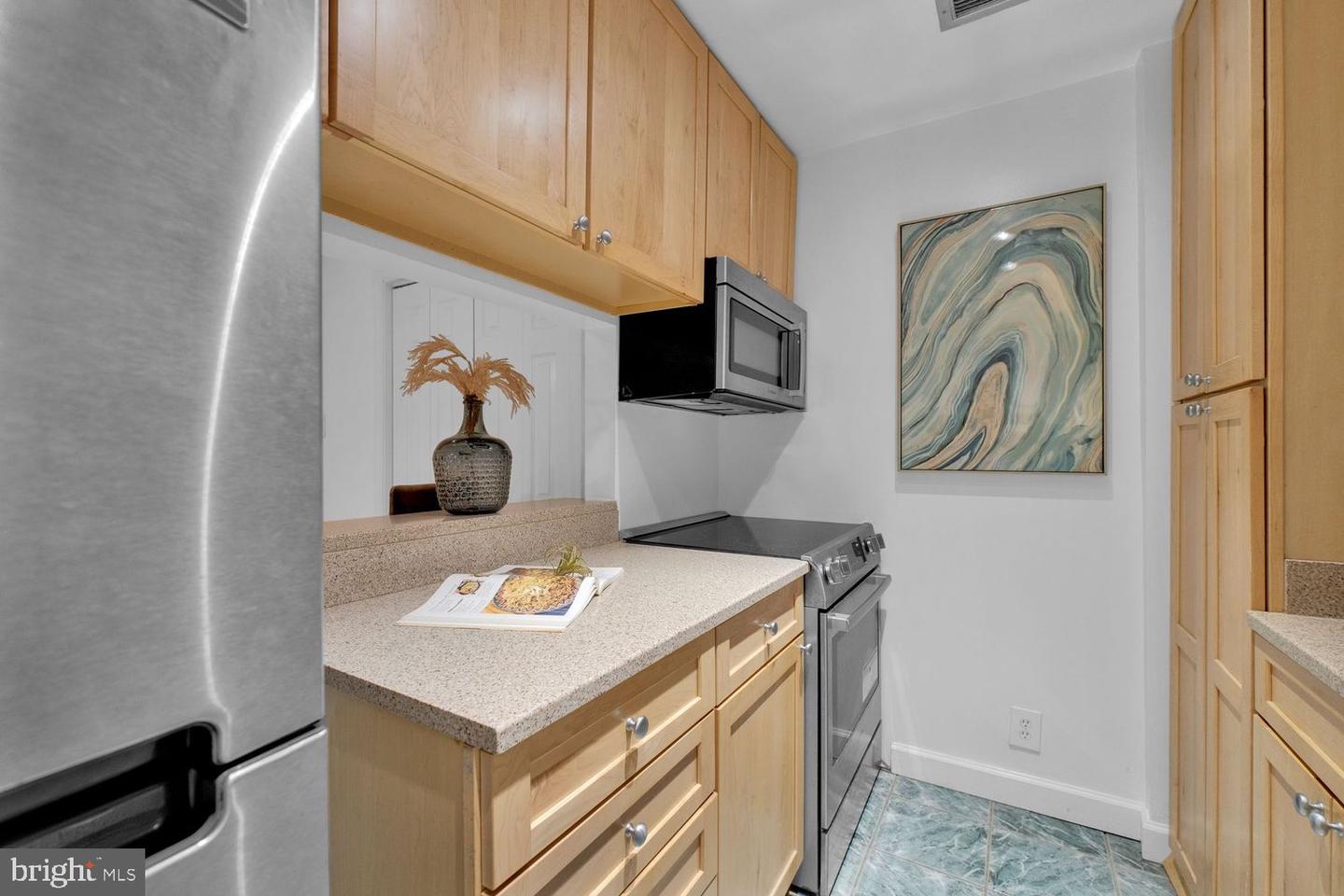 1316 NEW HAMPSHIRE AVE NW #503, WASHINGTON, District Of Columbia 20036, 1 Bedroom Bedrooms, ,1 BathroomBathrooms,Residential,For sale,1316 NEW HAMPSHIRE AVE NW #503,DCDC2200618 MLS # DCDC2200618