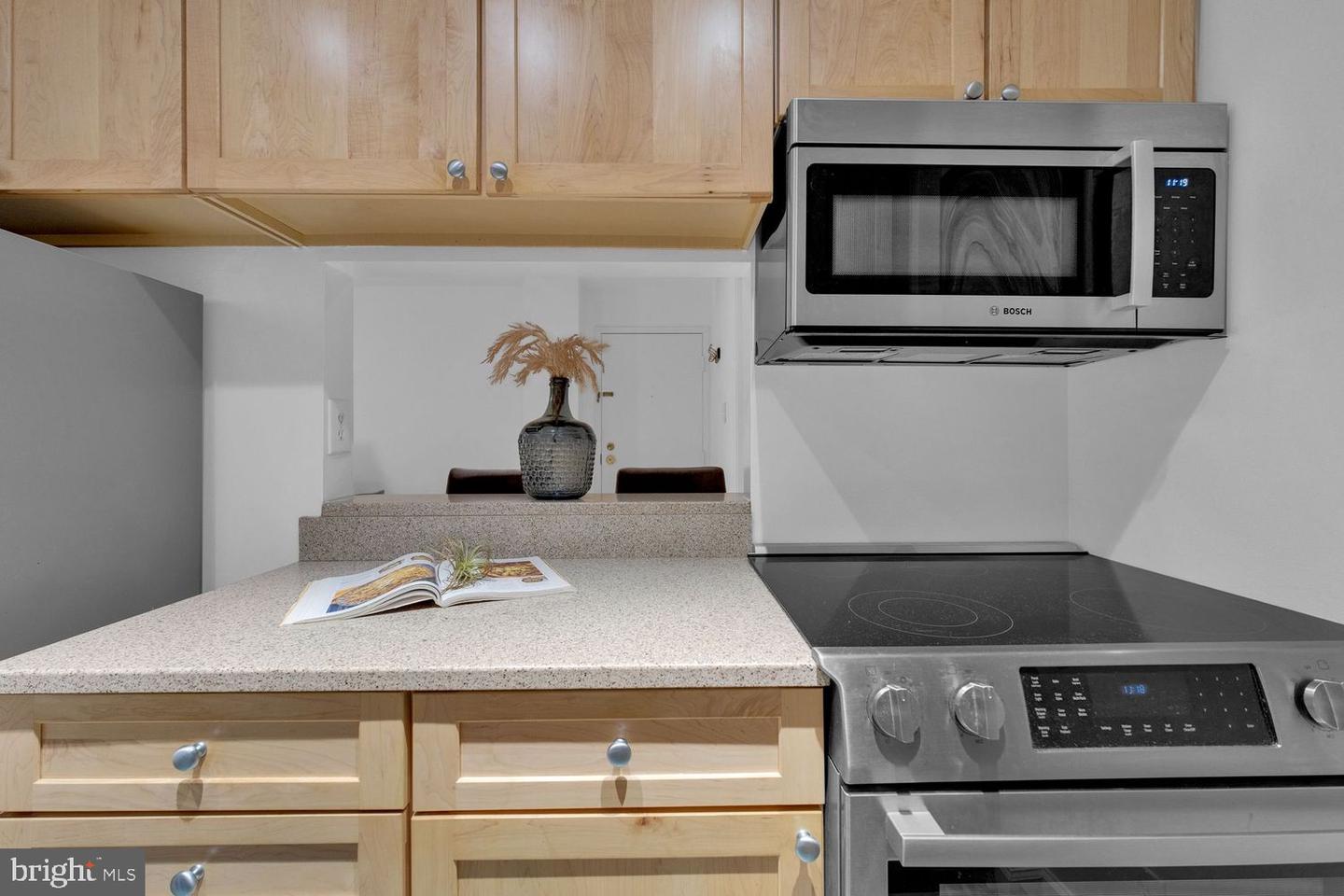 1316 NEW HAMPSHIRE AVE NW #503, WASHINGTON, District Of Columbia 20036, 1 Bedroom Bedrooms, ,1 BathroomBathrooms,Residential,For sale,1316 NEW HAMPSHIRE AVE NW #503,DCDC2200618 MLS # DCDC2200618