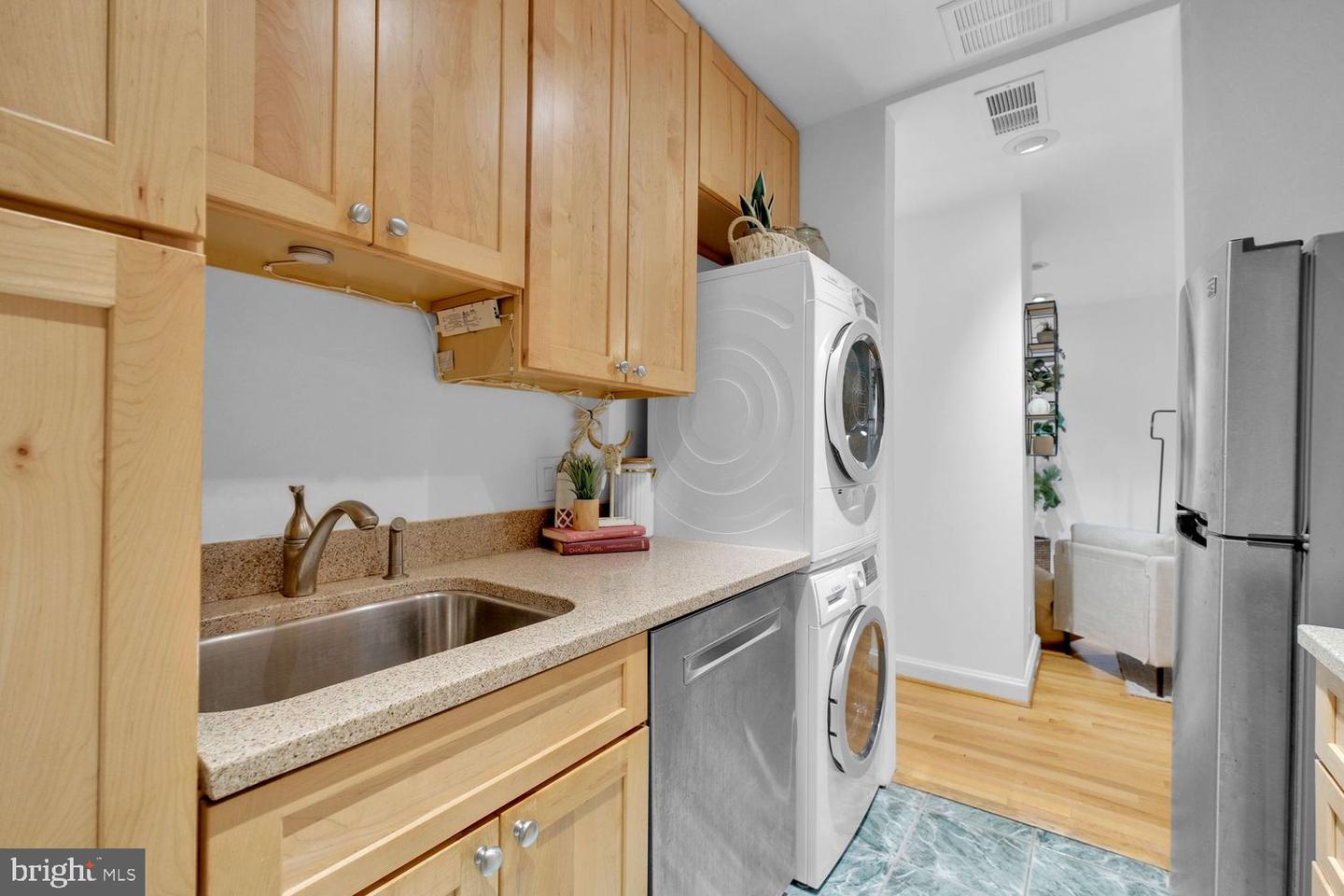 1316 NEW HAMPSHIRE AVE NW #503, WASHINGTON, District Of Columbia 20036, 1 Bedroom Bedrooms, ,1 BathroomBathrooms,Residential,For sale,1316 NEW HAMPSHIRE AVE NW #503,DCDC2200618 MLS # DCDC2200618