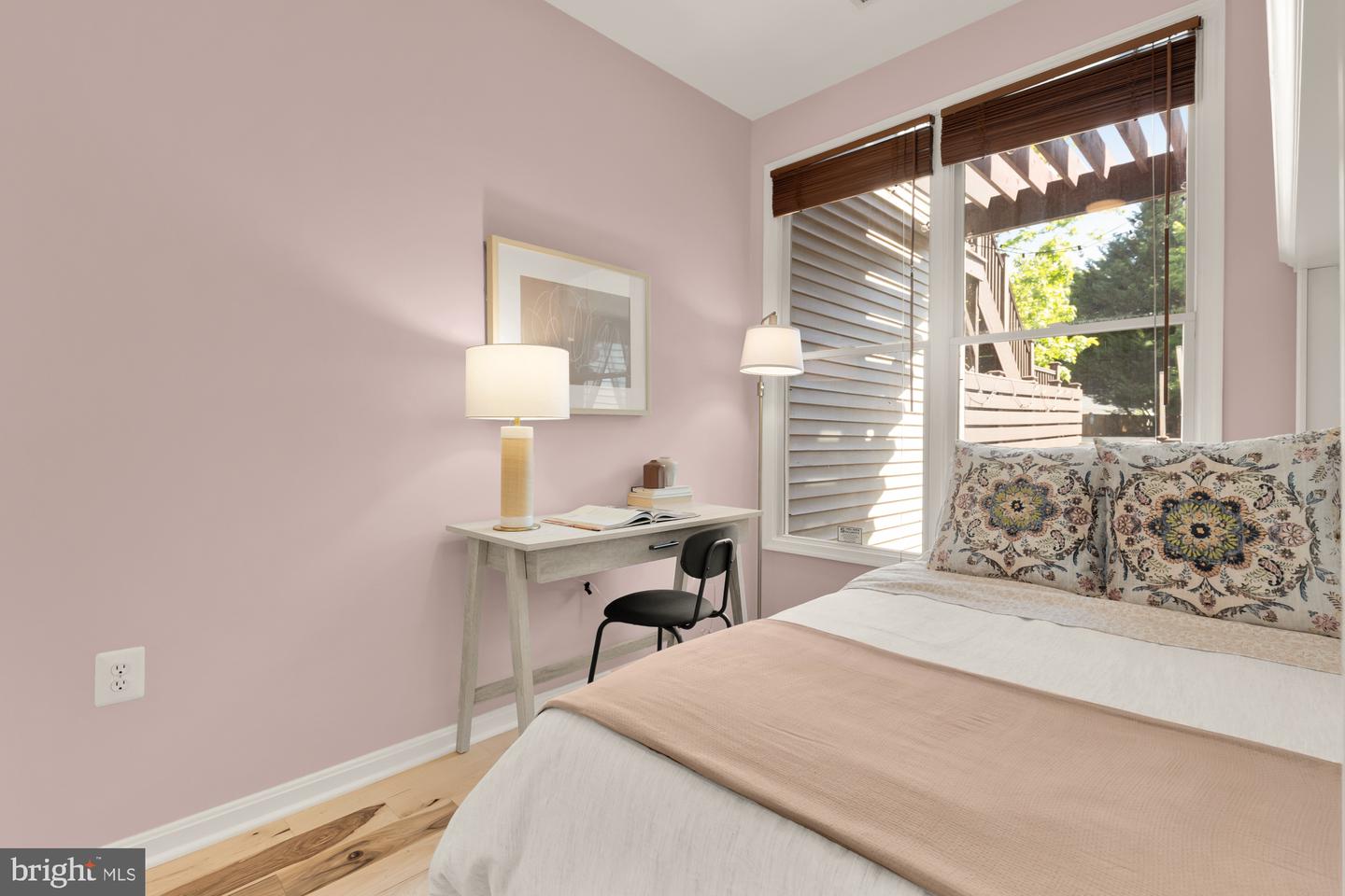 266 KENTUCKY AVE SE #B, WASHINGTON, District Of Columbia 20003, 2 Bedrooms Bedrooms, ,2 BathroomsBathrooms,Residential,For sale,266 KENTUCKY AVE SE #B,DCDC2200640 MLS # DCDC2200640