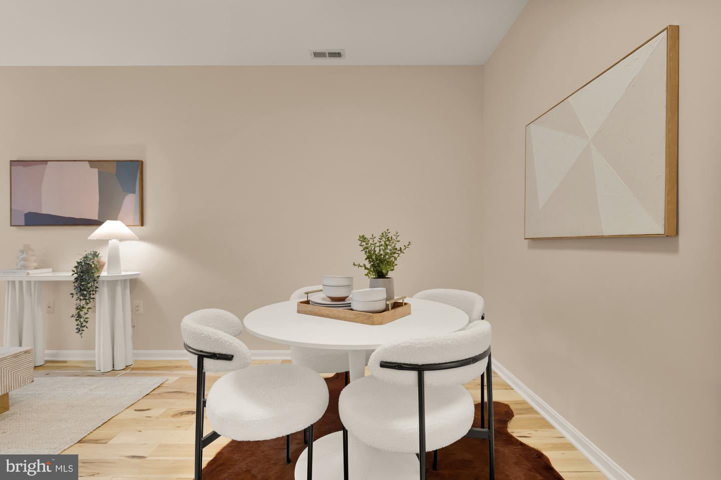 266 KENTUCKY AVE SE #B, WASHINGTON, District Of Columbia 20003, 2 Bedrooms Bedrooms, ,2 BathroomsBathrooms,Residential,For sale,266 KENTUCKY AVE SE #B,DCDC2200640 MLS # DCDC2200640