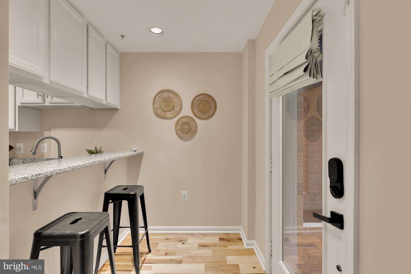 266 KENTUCKY AVE SE #B, WASHINGTON, District Of Columbia 20003, 2 Bedrooms Bedrooms, ,2 BathroomsBathrooms,Residential,For sale,266 KENTUCKY AVE SE #B,DCDC2200640 MLS # DCDC2200640