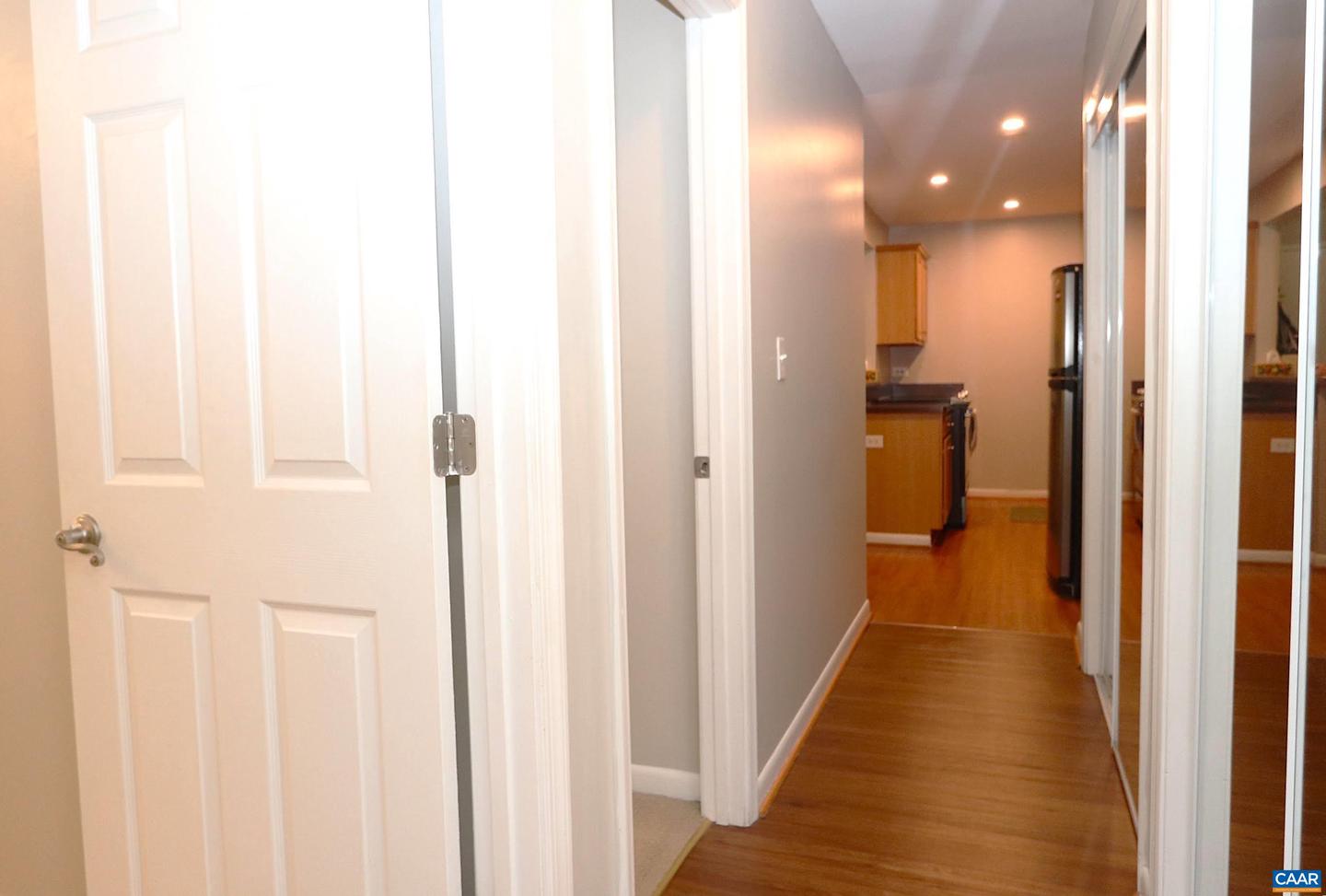 1800 JEFFERSON PARK AVE #92, CHARLOTTESVILLE, Virginia 22903, 2 Bedrooms Bedrooms, ,1 BathroomBathrooms,Residential,For sale,1800 JEFFERSON PARK AVE #92,664528 MLS # 664528