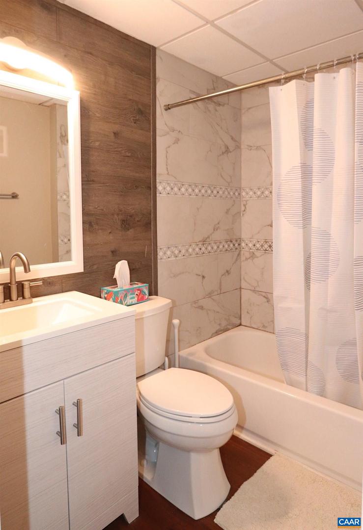 1800 JEFFERSON PARK AVE #92, CHARLOTTESVILLE, Virginia 22903, 2 Bedrooms Bedrooms, ,1 BathroomBathrooms,Residential,For sale,1800 JEFFERSON PARK AVE #92,664528 MLS # 664528