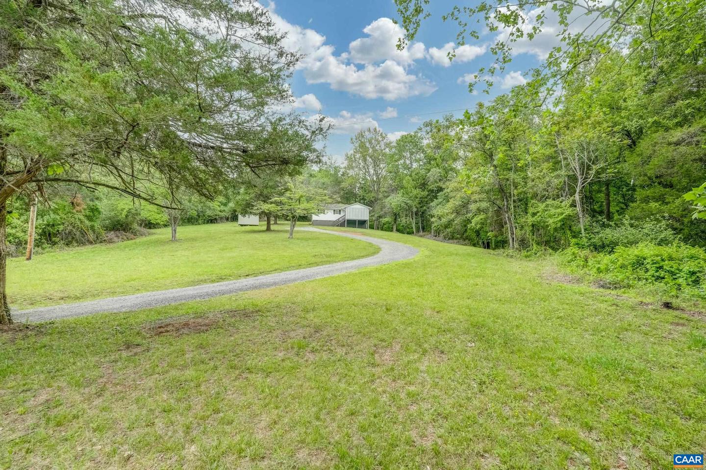 4884 COVE GARDEN RD, NORTH GARDEN, Virginia 22959, 3 Bedrooms Bedrooms, ,1 BathroomBathrooms,Residential,For sale,4884 COVE GARDEN RD,664529 MLS # 664529