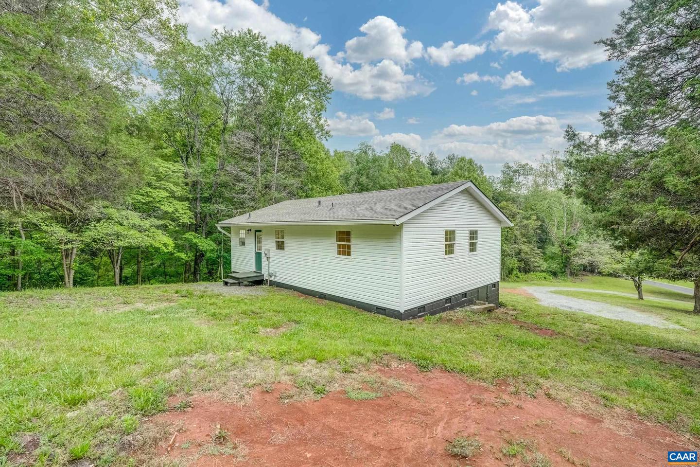 4884 COVE GARDEN RD, NORTH GARDEN, Virginia 22959, 3 Bedrooms Bedrooms, ,1 BathroomBathrooms,Residential,For sale,4884 COVE GARDEN RD,664529 MLS # 664529