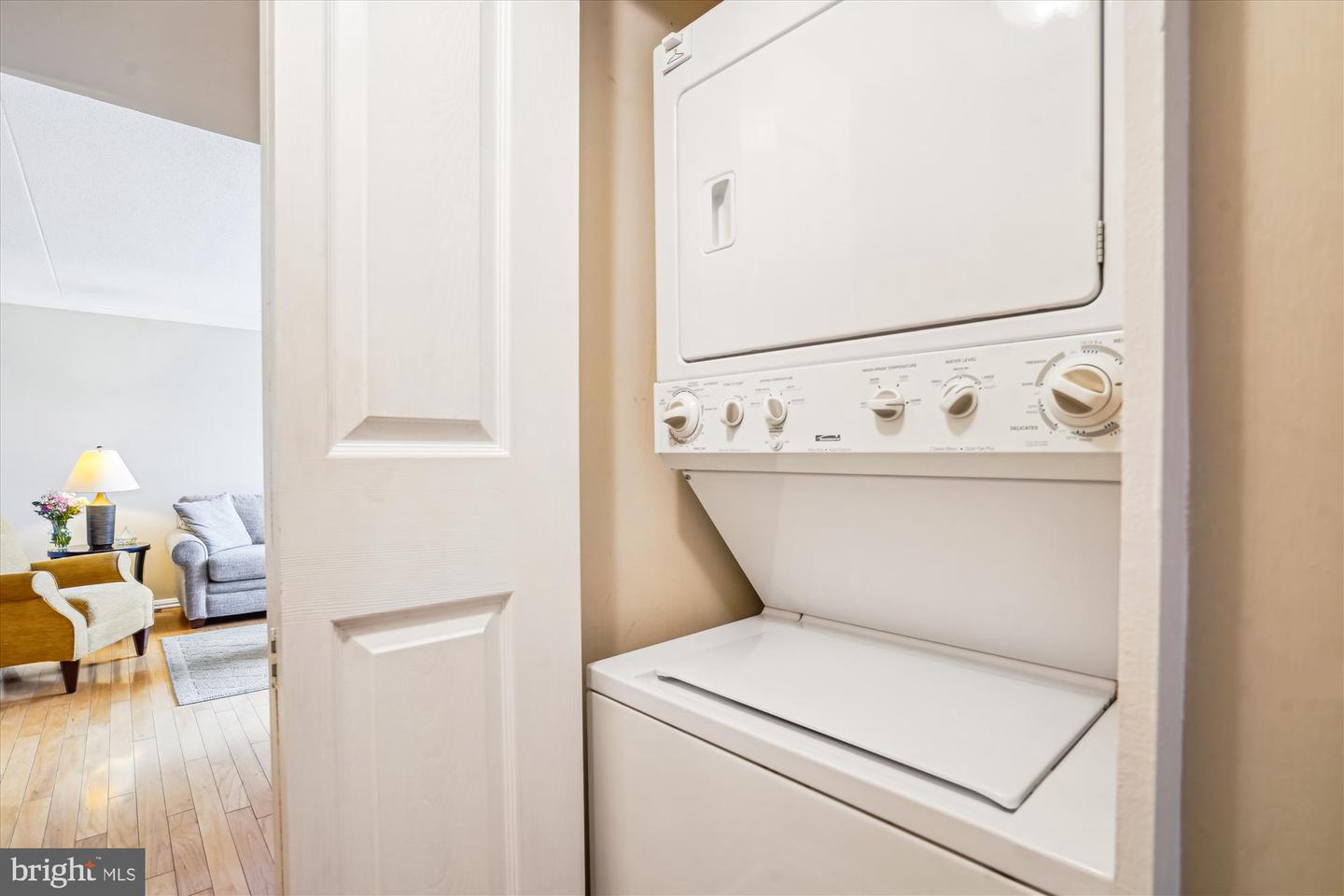 6300 STEVENSON AVE #523, ALEXANDRIA, Virginia 22304, 2 Bedrooms Bedrooms, ,2 BathroomsBathrooms,Residential,For sale,6300 STEVENSON AVE #523,VAAX2045356 MLS # VAAX2045356