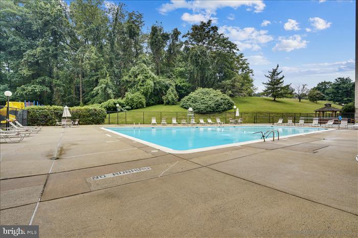 6300 STEVENSON AVE #523, ALEXANDRIA, Virginia 22304, 2 Bedrooms Bedrooms, ,2 BathroomsBathrooms,Residential,For sale,6300 STEVENSON AVE #523,VAAX2045356 MLS # VAAX2045356