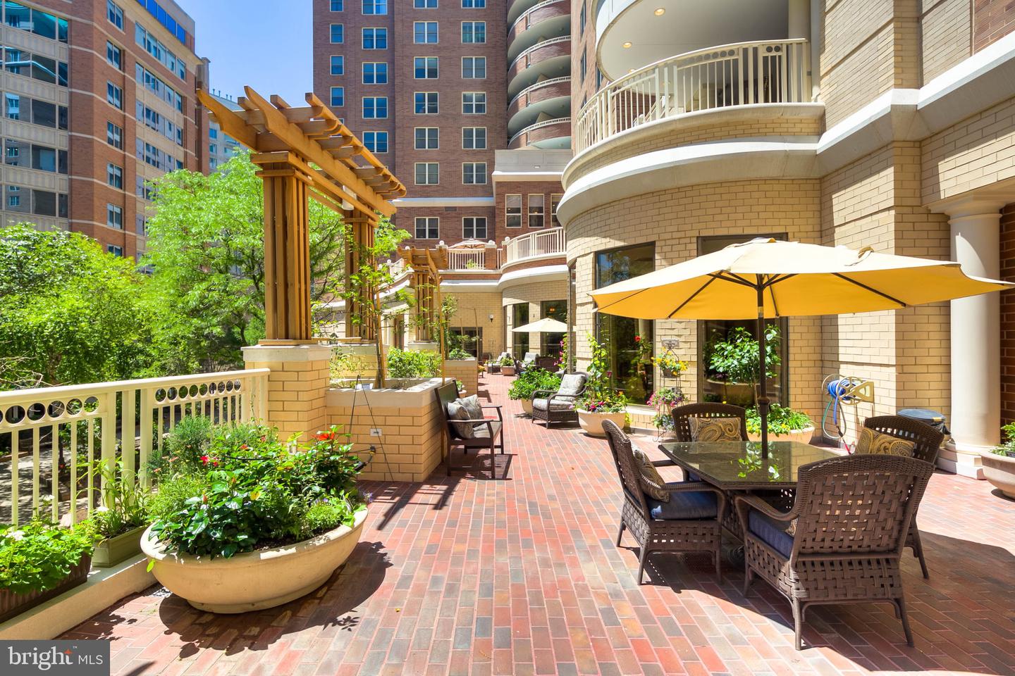 900 N TAYLOR ST #731, ARLINGTON, Virginia 22203, 1 Bedroom Bedrooms, ,1 BathroomBathrooms,Residential,For sale,900 N TAYLOR ST #731,VAAR2057488 MLS # VAAR2057488