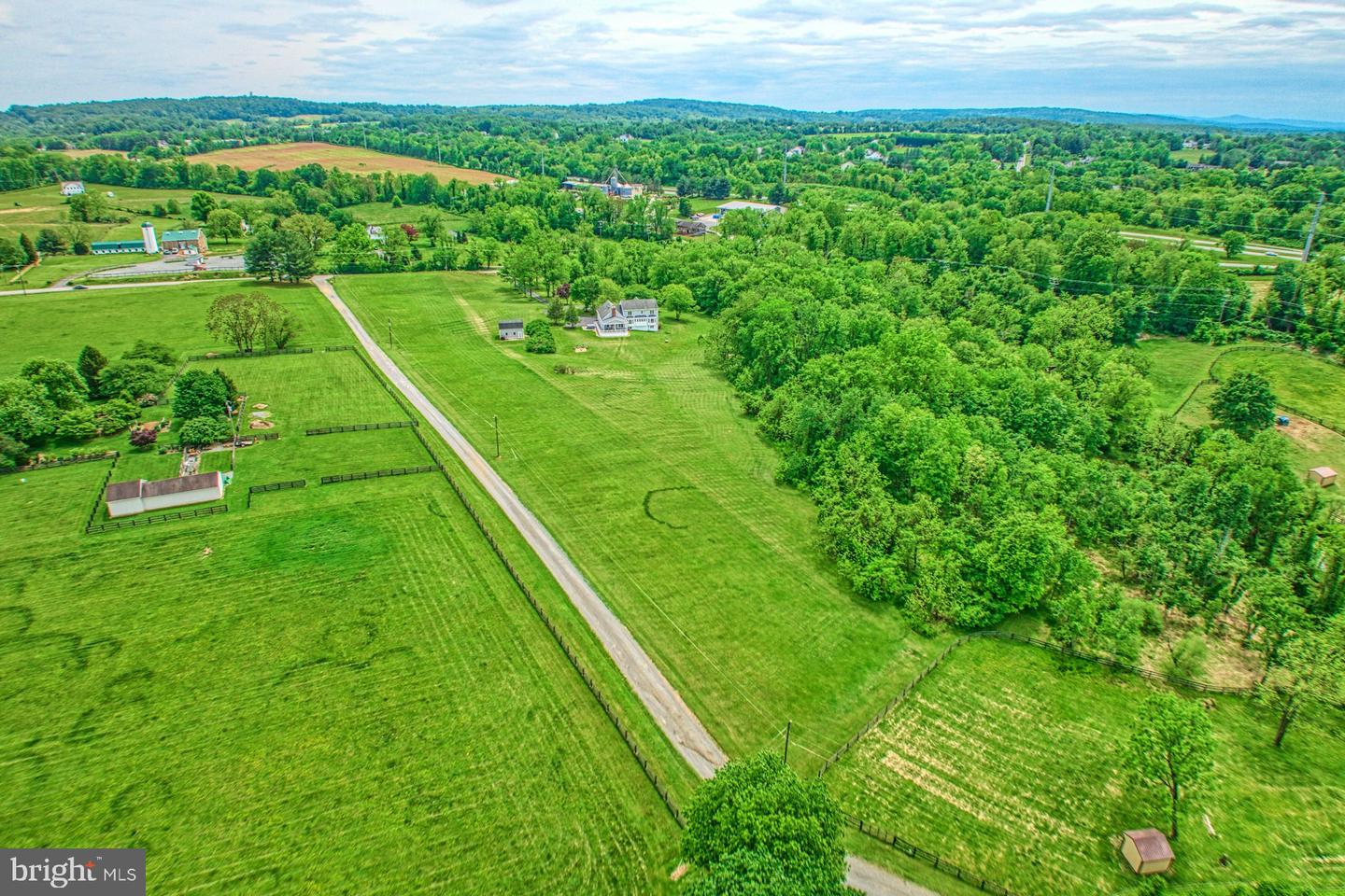 17045 HAMILTON STATION RD, HAMILTON, Virginia 20158, 6 Bedrooms Bedrooms, ,4 BathroomsBathrooms,Residential,For sale,17045 HAMILTON STATION RD,VALO2096484 MLS # VALO2096484