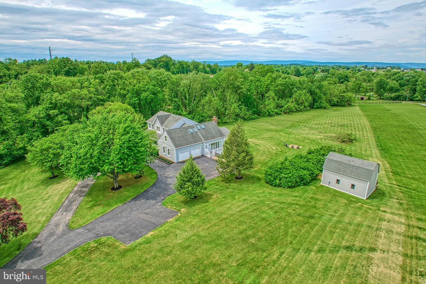 17045 HAMILTON STATION RD, HAMILTON, Virginia 20158, 6 Bedrooms Bedrooms, ,4 BathroomsBathrooms,Residential,For sale,17045 HAMILTON STATION RD,VALO2096484 MLS # VALO2096484