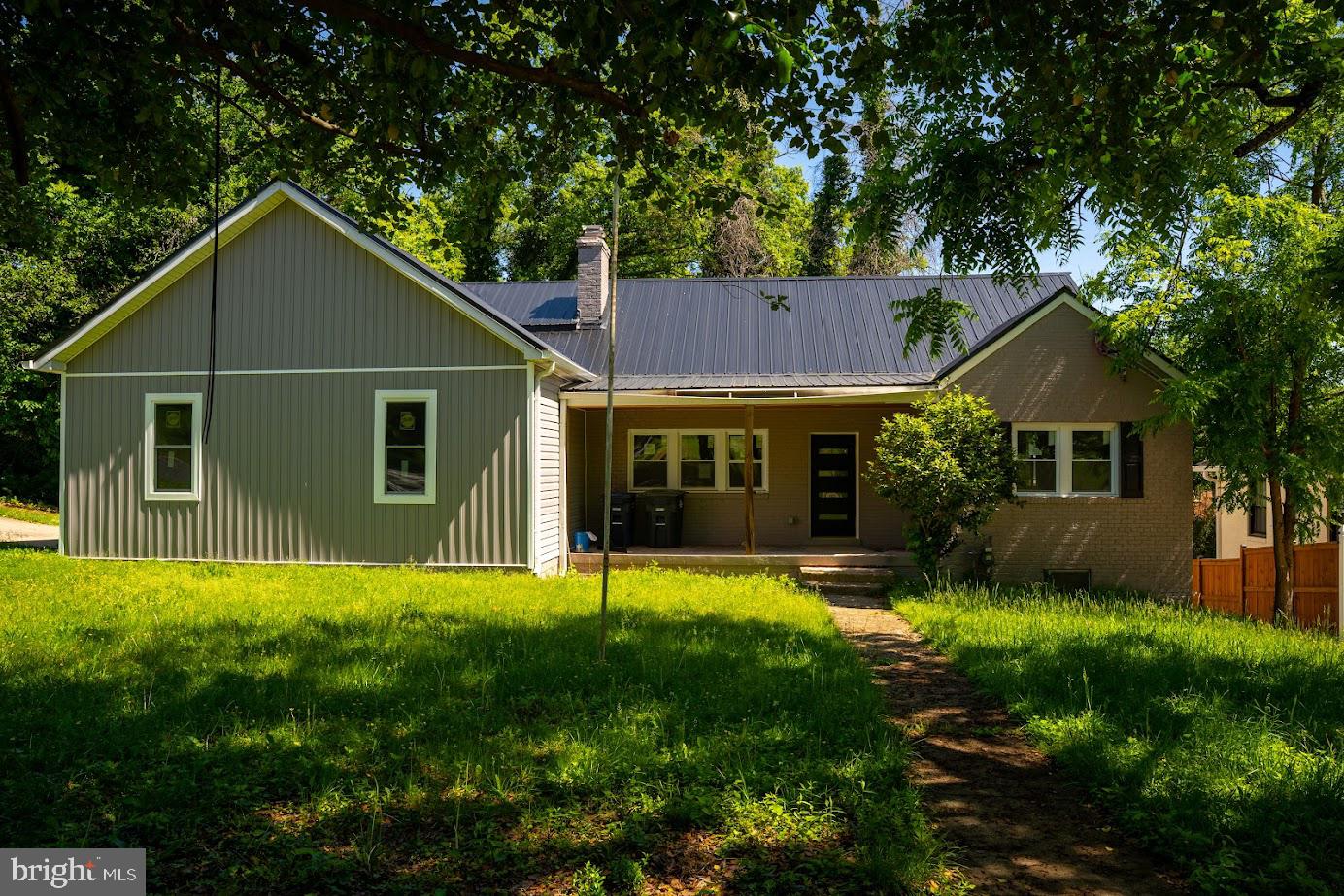 3704 SUITLAND RD SE, WASHINGTON, District Of Columbia 20020, 6 Bedrooms Bedrooms, ,6 BathroomsBathrooms,Residential,For sale,3704 SUITLAND RD SE,DCDC2200690 MLS # DCDC2200690