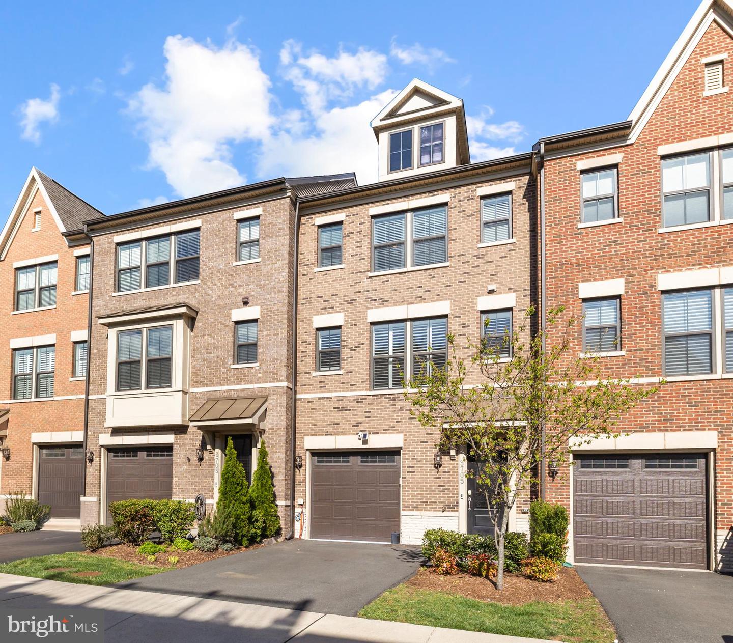 3705 AMBROSE HILLS RD, FALLS CHURCH, Virginia 22041, 3 Bedrooms Bedrooms, ,3 BathroomsBathrooms,Residential,For sale,3705 AMBROSE HILLS RD,VAFX2240962 MLS # VAFX2240962