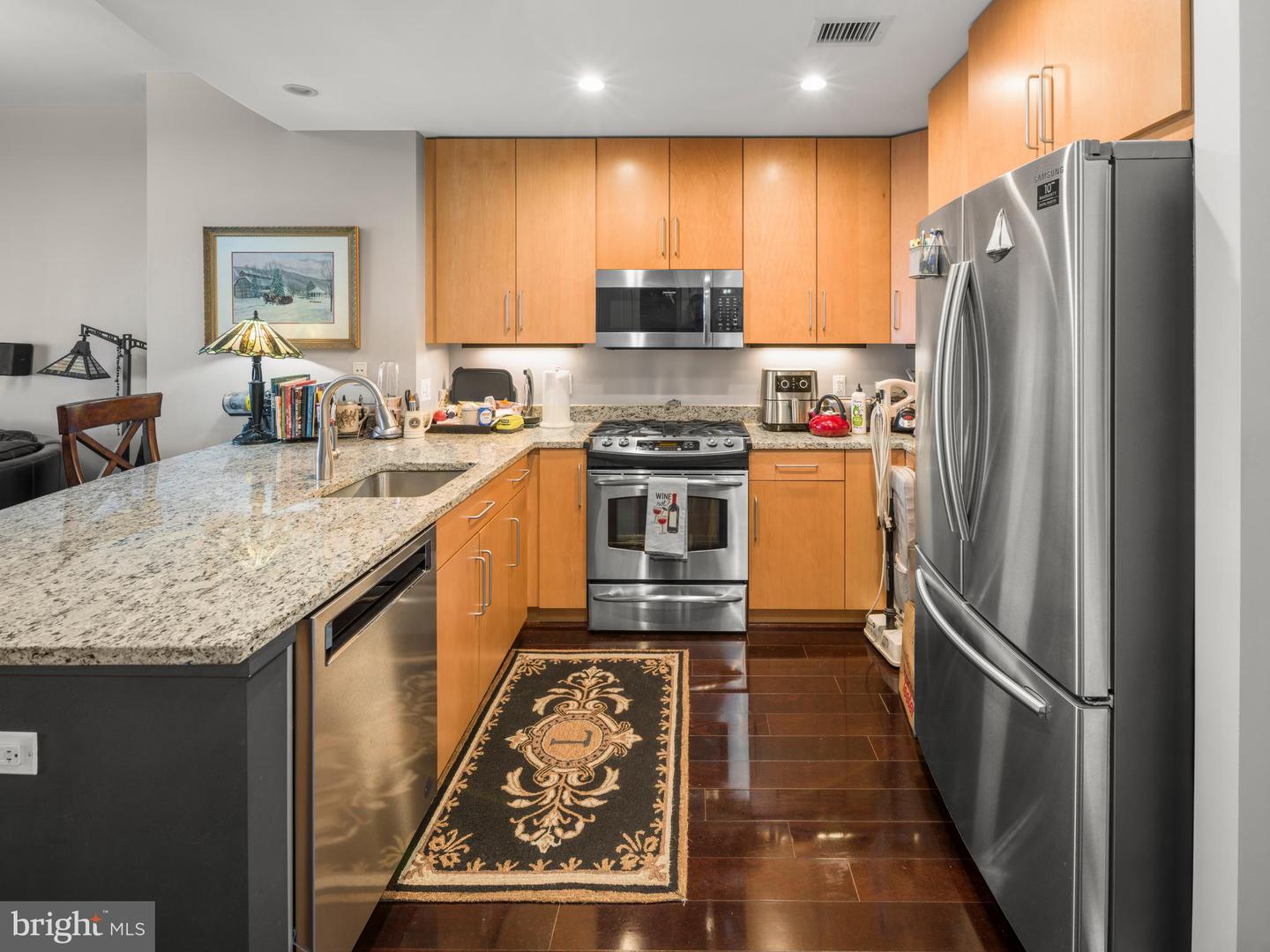 8220 CRESTWOOD HEIGHTS DR #1406, MCLEAN, Virginia 22102, 1 Bedroom Bedrooms, ,1 BathroomBathrooms,Residential,For sale,8220 CRESTWOOD HEIGHTS DR #1406,VAFX2240968 MLS # VAFX2240968