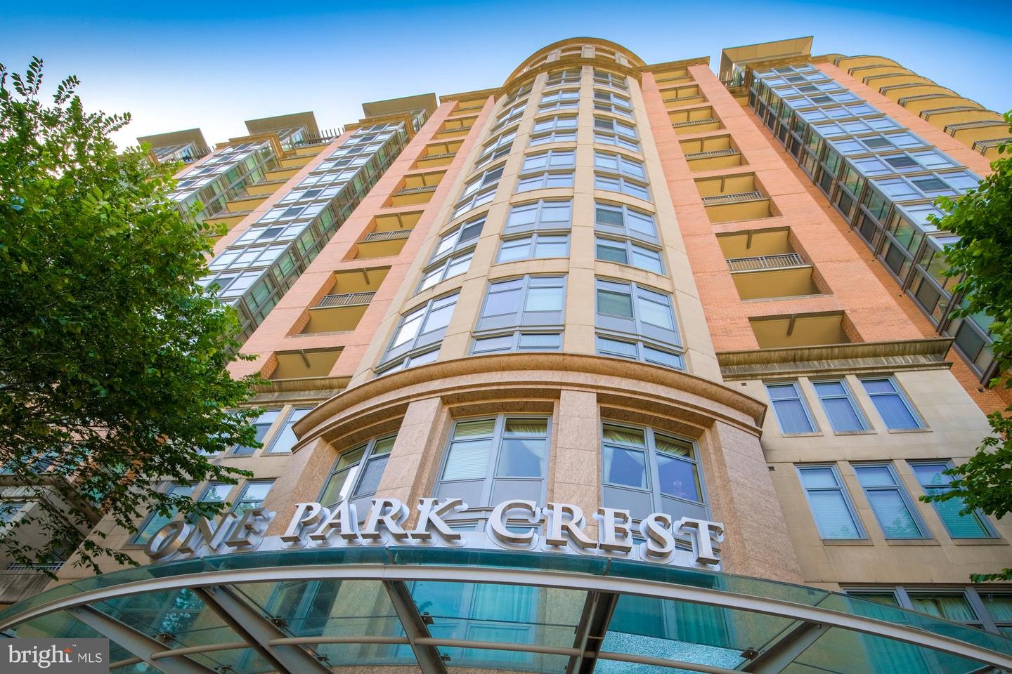 8220 CRESTWOOD HEIGHTS DR #1406, MCLEAN, Virginia 22102, 1 Bedroom Bedrooms, ,1 BathroomBathrooms,Residential,For sale,8220 CRESTWOOD HEIGHTS DR #1406,VAFX2240968 MLS # VAFX2240968