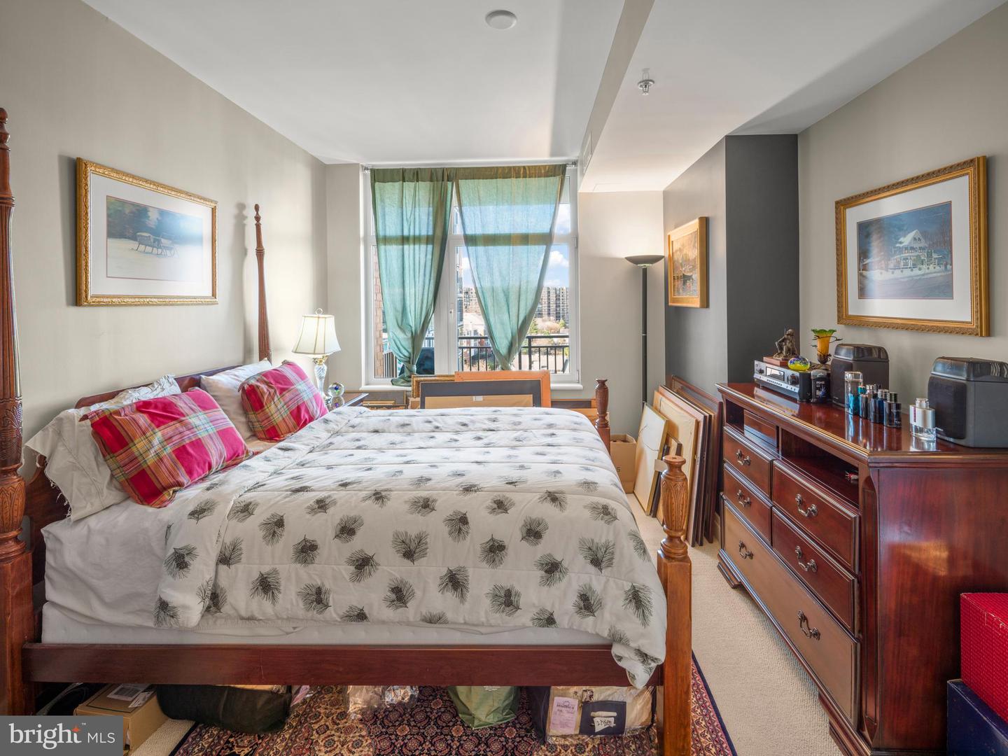 8220 CRESTWOOD HEIGHTS DR #1406, MCLEAN, Virginia 22102, 1 Bedroom Bedrooms, ,1 BathroomBathrooms,Residential,For sale,8220 CRESTWOOD HEIGHTS DR #1406,VAFX2240968 MLS # VAFX2240968