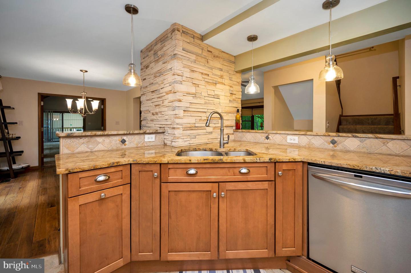 10001 SHAWNEE LN, SPOTSYLVANIA, Virginia 22553, 3 Bedrooms Bedrooms, ,3 BathroomsBathrooms,Residential,For sale,10001 SHAWNEE LN,VASP2033144 MLS # VASP2033144
