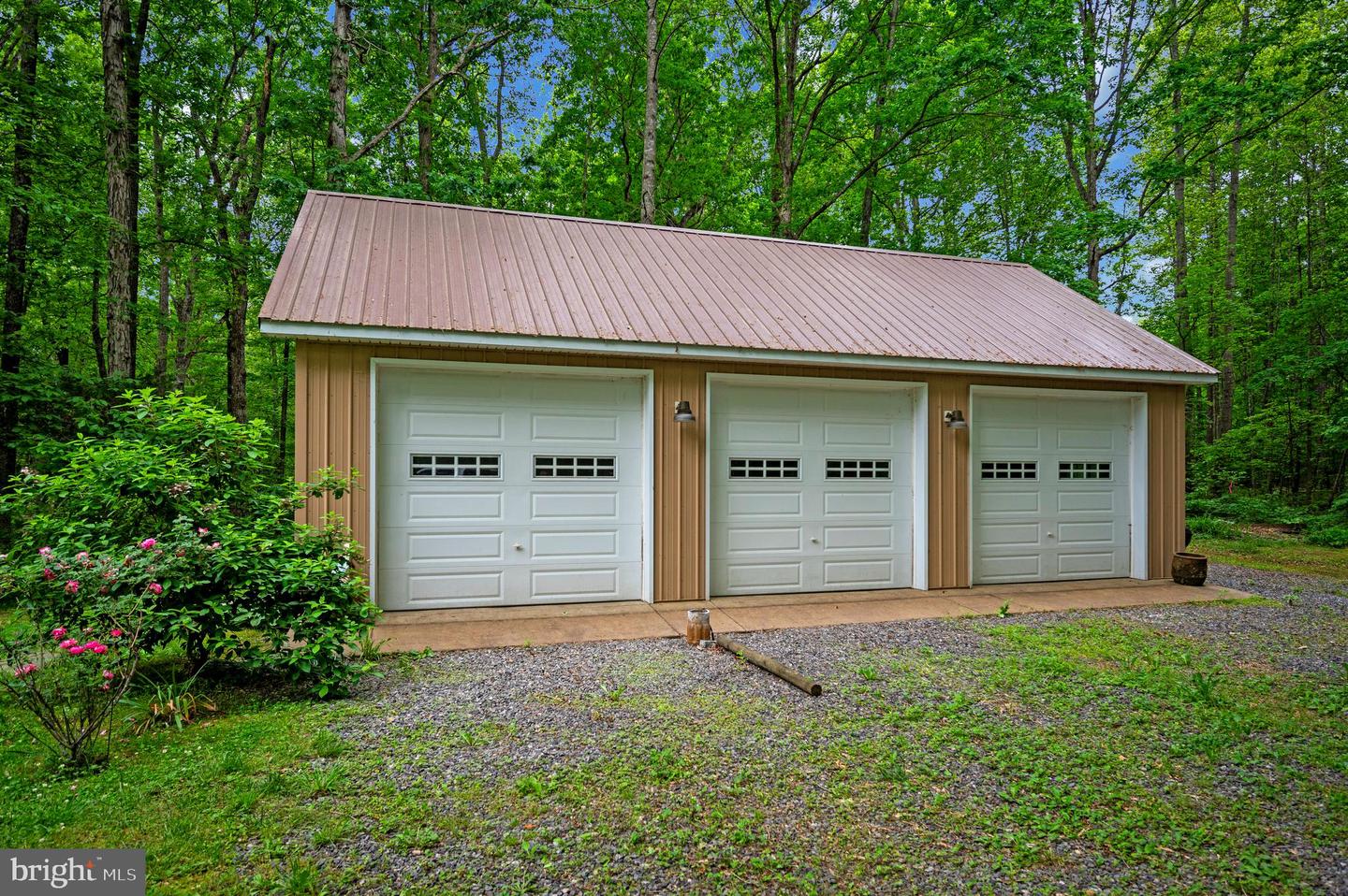 10001 SHAWNEE LN, SPOTSYLVANIA, Virginia 22553, 3 Bedrooms Bedrooms, ,3 BathroomsBathrooms,Residential,For sale,10001 SHAWNEE LN,VASP2033144 MLS # VASP2033144