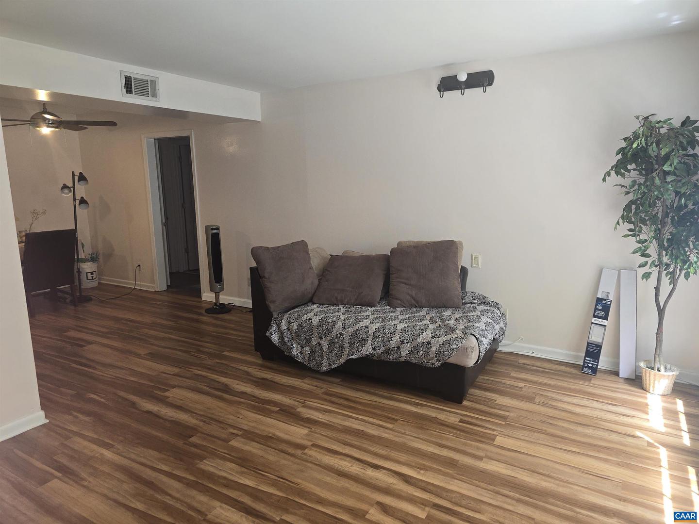 2517 HYDRAULIC RD #60, CHARLOTTESVILLE, Virginia 22901, 2 Bedrooms Bedrooms, ,1 BathroomBathrooms,Residential,For sale,2517 HYDRAULIC RD #60,664544 MLS # 664544