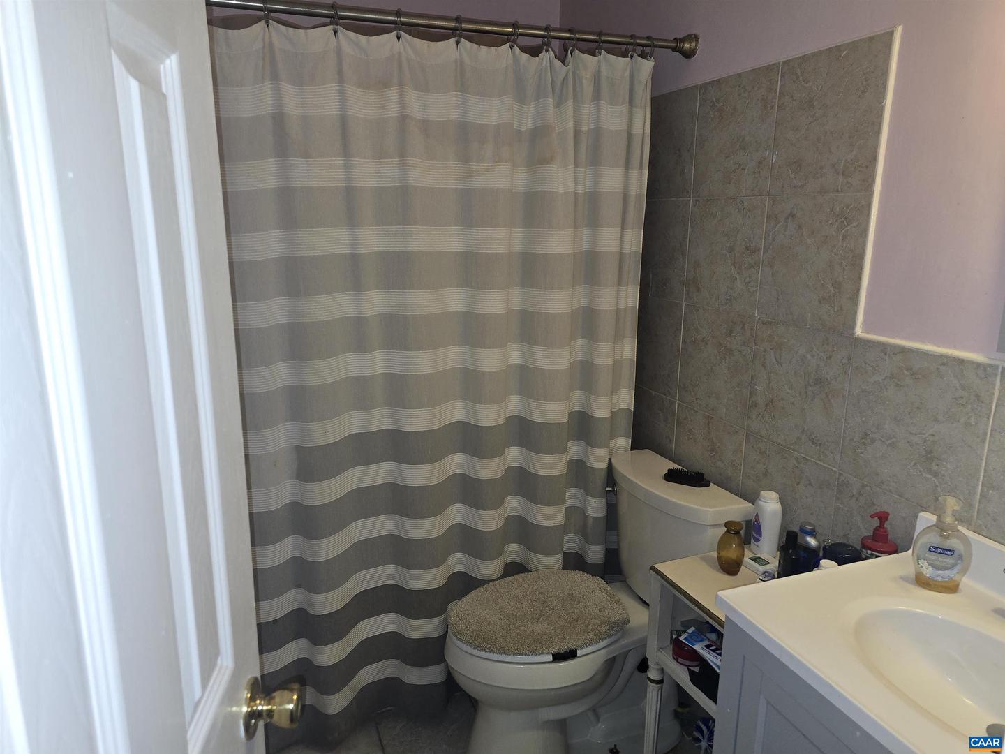 2517 HYDRAULIC RD #60, CHARLOTTESVILLE, Virginia 22901, 2 Bedrooms Bedrooms, ,1 BathroomBathrooms,Residential,For sale,2517 HYDRAULIC RD #60,664544 MLS # 664544