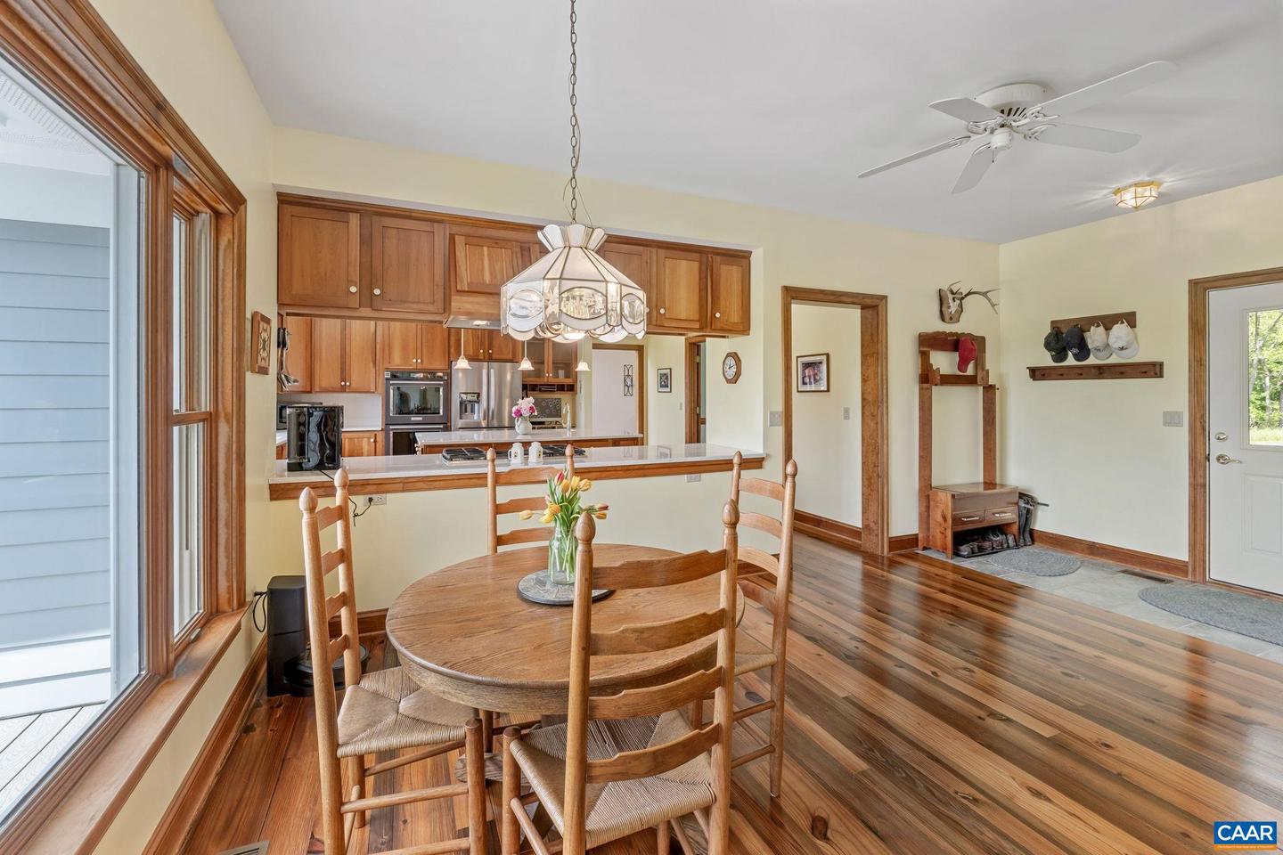 6670 SCOTTSVILLE RD, SCOTTSVILLE, Virginia 24590, 3 Bedrooms Bedrooms, ,2 BathroomsBathrooms,Residential,For sale,6670 SCOTTSVILLE RD,664546 MLS # 664546