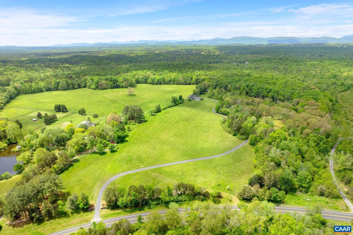 6670 SCOTTSVILLE RD, SCOTTSVILLE, Virginia 24590, 3 Bedrooms Bedrooms, ,2 BathroomsBathrooms,Residential,For sale,6670 SCOTTSVILLE RD,664546 MLS # 664546