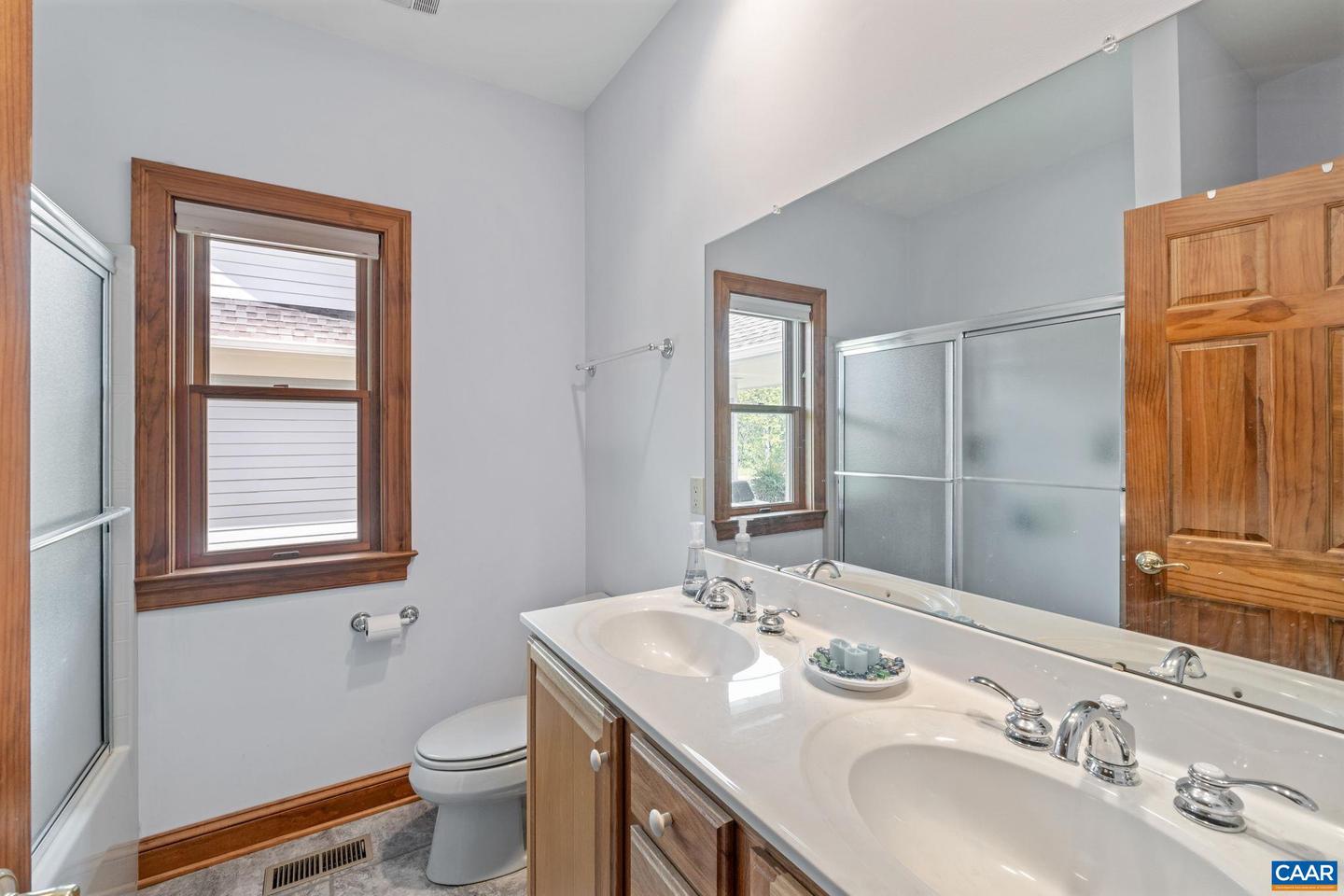 6670 SCOTTSVILLE RD, SCOTTSVILLE, Virginia 24590, 3 Bedrooms Bedrooms, ,2 BathroomsBathrooms,Residential,For sale,6670 SCOTTSVILLE RD,664546 MLS # 664546