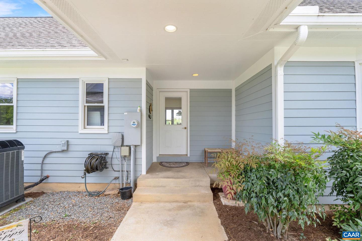 6670 SCOTTSVILLE RD, SCOTTSVILLE, Virginia 24590, 3 Bedrooms Bedrooms, ,2 BathroomsBathrooms,Residential,For sale,6670 SCOTTSVILLE RD,664546 MLS # 664546