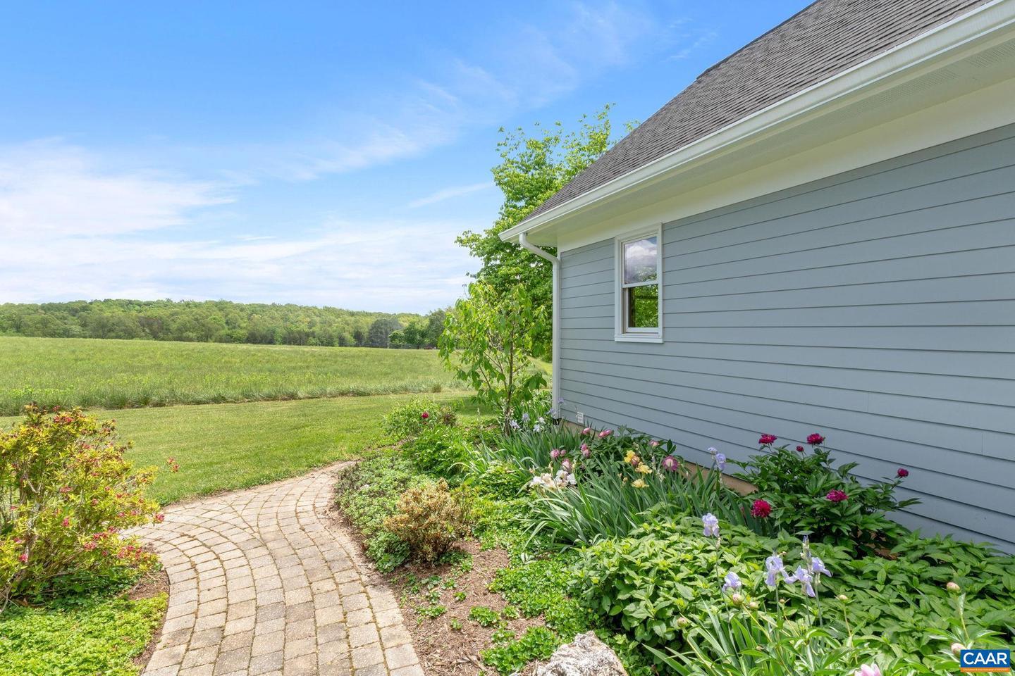 6670 SCOTTSVILLE RD, SCOTTSVILLE, Virginia 24590, 3 Bedrooms Bedrooms, ,2 BathroomsBathrooms,Residential,For sale,6670 SCOTTSVILLE RD,664546 MLS # 664546