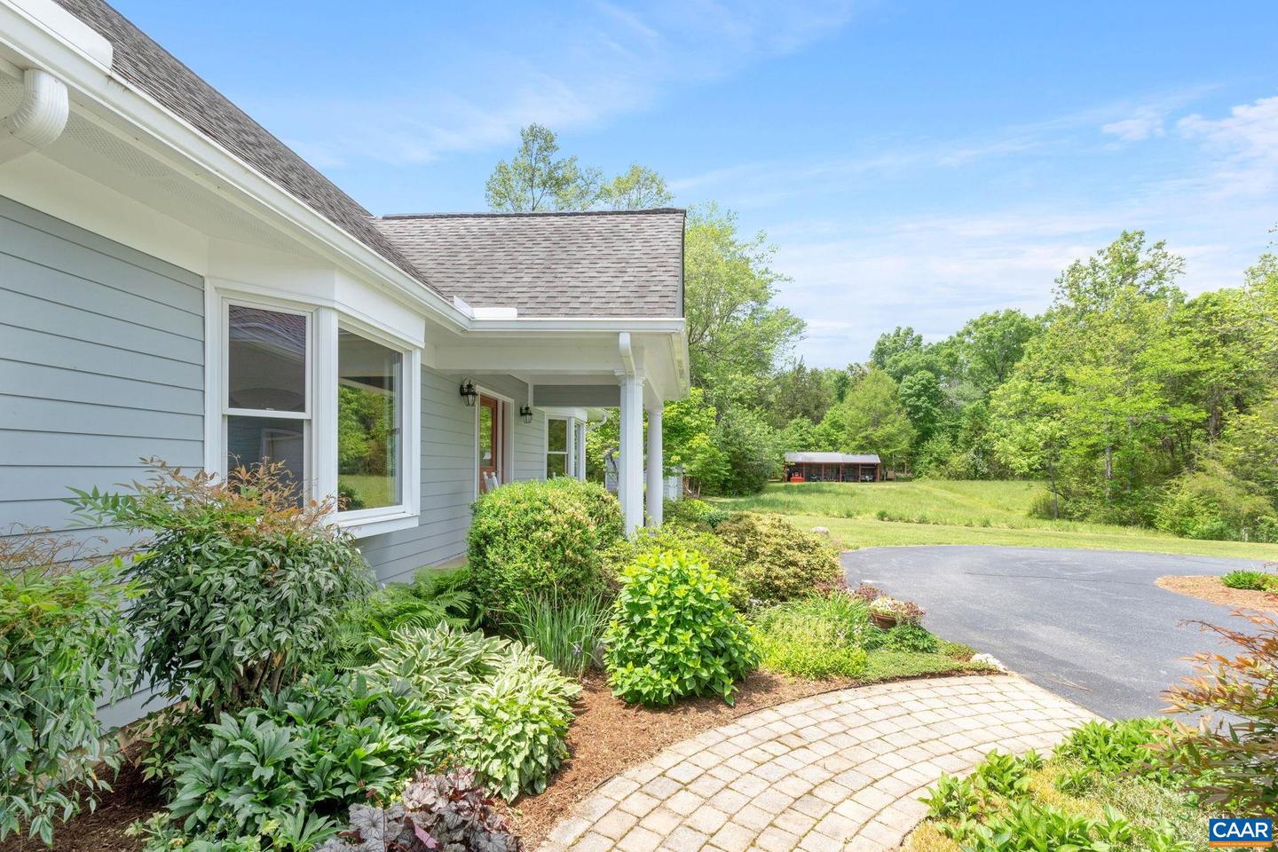 6670 SCOTTSVILLE RD, SCOTTSVILLE, Virginia 24590, 3 Bedrooms Bedrooms, ,2 BathroomsBathrooms,Residential,For sale,6670 SCOTTSVILLE RD,664546 MLS # 664546