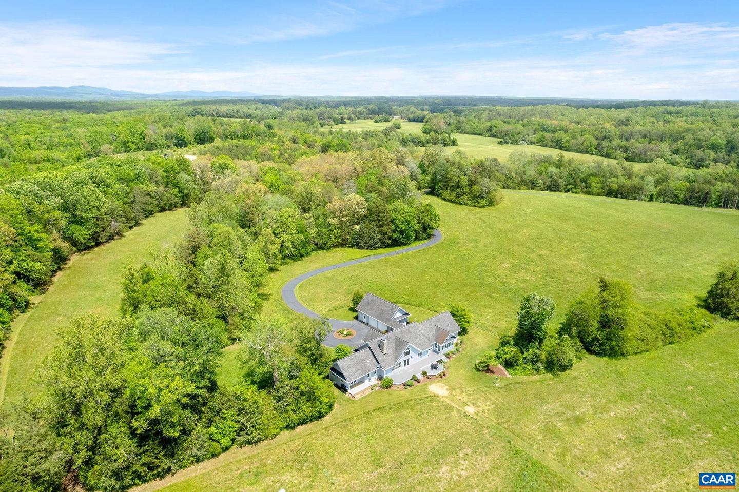 6670 SCOTTSVILLE RD, SCOTTSVILLE, Virginia 24590, 3 Bedrooms Bedrooms, ,2 BathroomsBathrooms,Residential,For sale,6670 SCOTTSVILLE RD,664546 MLS # 664546