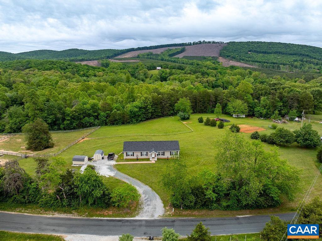 763 FINDLAY MOUNTAIN RD, SHIPMAN, Virginia 22971, 3 Bedrooms Bedrooms, ,2 BathroomsBathrooms,Residential,For sale,763 FINDLAY MOUNTAIN RD,664549 MLS # 664549