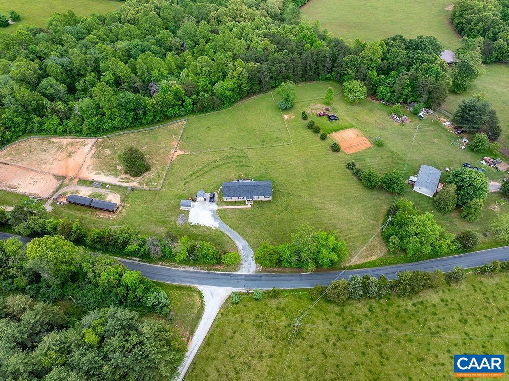 763 FINDLAY MOUNTAIN RD, SHIPMAN, Virginia 22971, 3 Bedrooms Bedrooms, ,2 BathroomsBathrooms,Residential,For sale,763 FINDLAY MOUNTAIN RD,664549 MLS # 664549